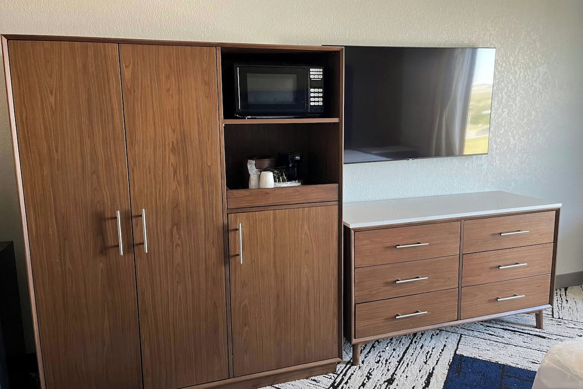 1 chambre, bureau, espace de travail pour ordinateur portable