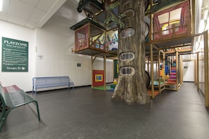 Area giochi per bambini (al coperto)
