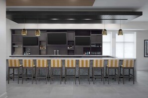 Bar (on property) - Hilton Garden Inn West Lafayette Wabash Landing (West Lafayette)