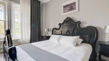 Executive Double Room | Desk, iron/ironing board, cots/infant beds, rollaway beds