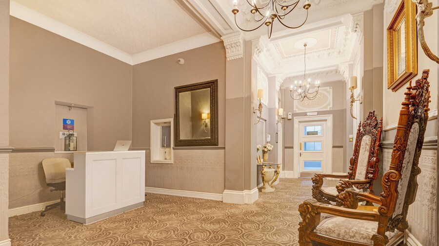 Liverpool Aigburth Sefton Park Hotel By Belvilla