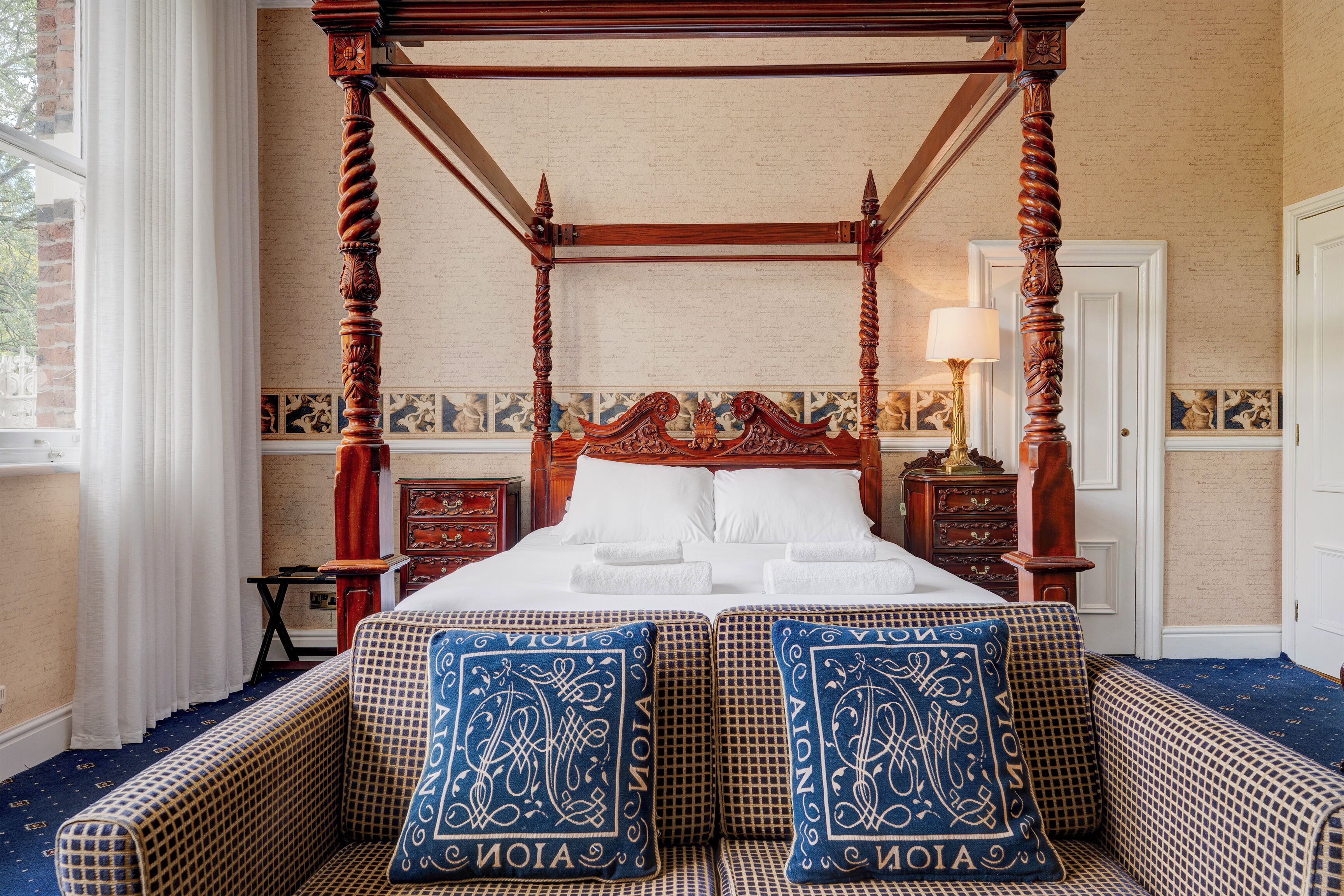 superior double suite | desk, iron/ironing board, cots/infant beds, rollaway beds