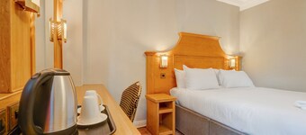 Liverpool Aigburth Sefton Park Hotel By Belvilla