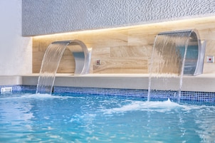 Piscine couverte