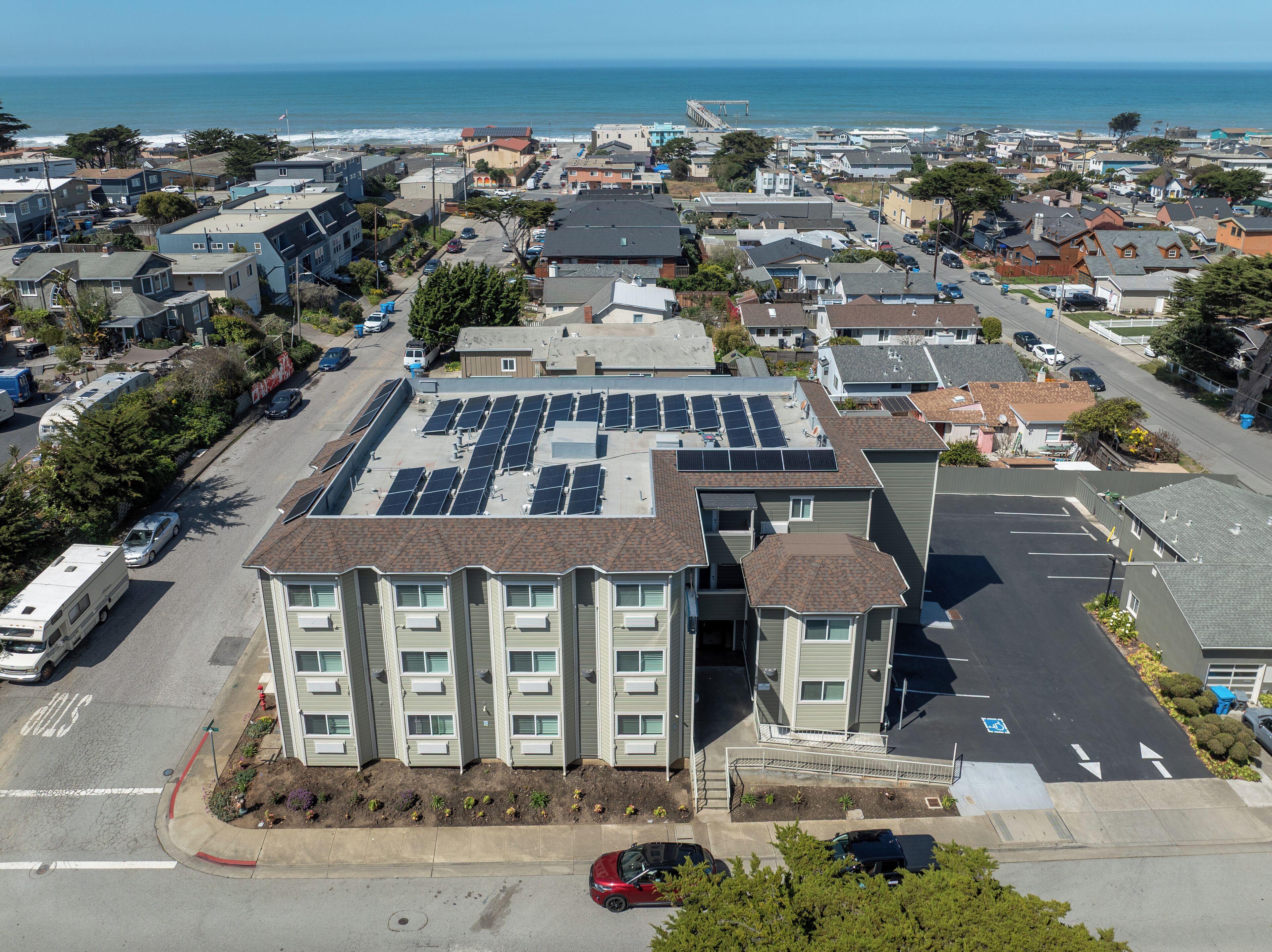 Foto - PACIFIC DRIFT San Francisco Pacifica