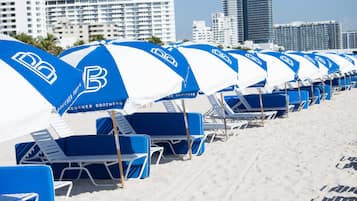 Nära stranden och strandhanddukar