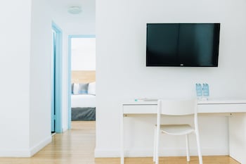 Television at Aqua Hotel & Suites