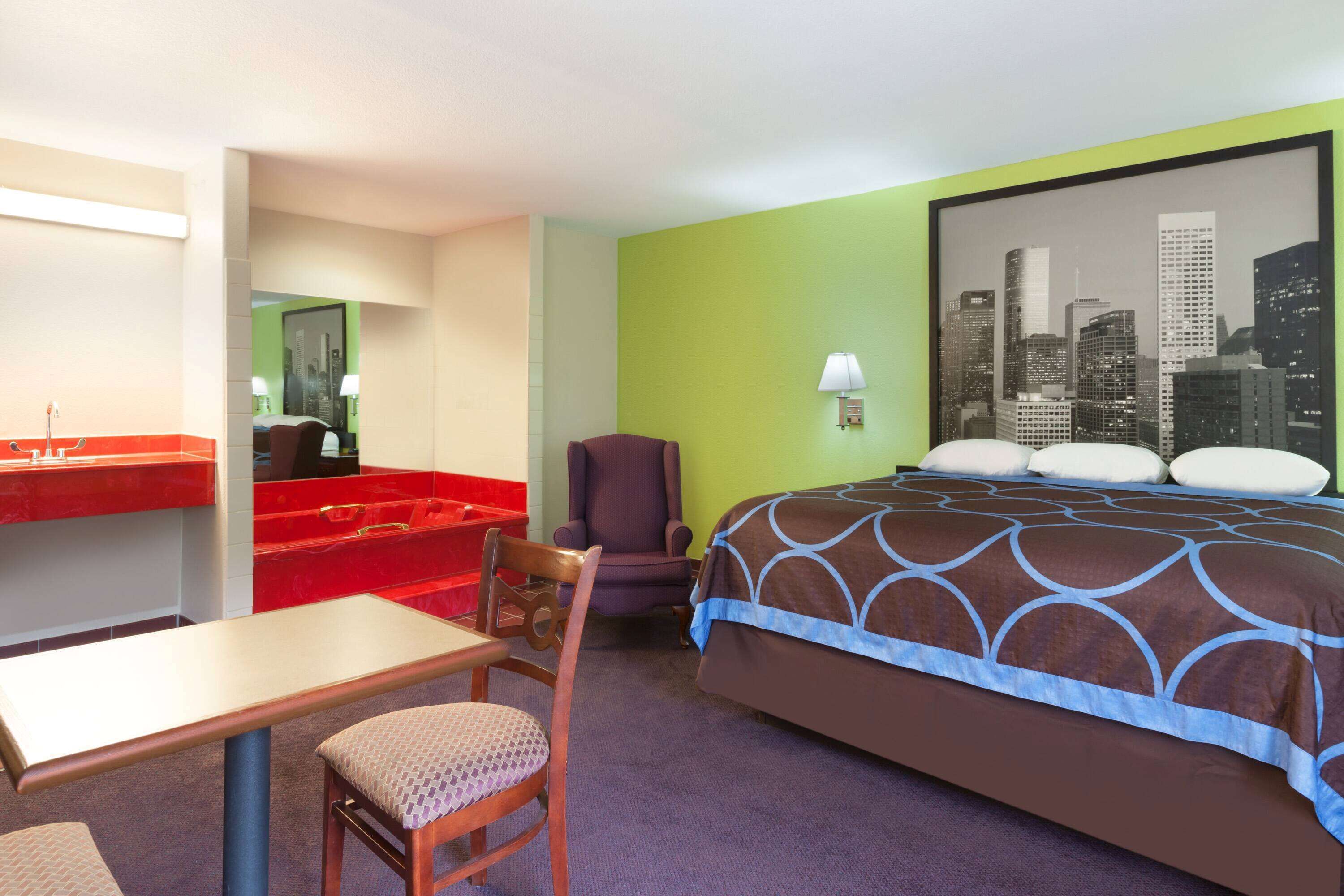 1 bedroom, individually decorated, individually furnished, desk