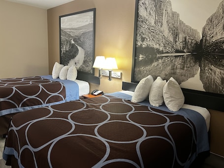 Decoración personalizada, muebles diferentes y escritorio