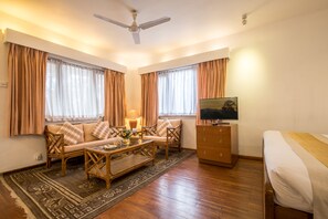 Quarto | 1 quarto, cofres nos quartos, escrivaninha