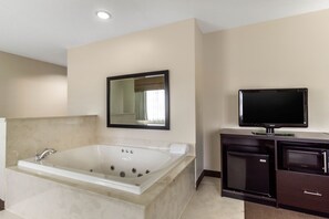 Suite, 1 King Bed, Non Smoking | Private spa tub