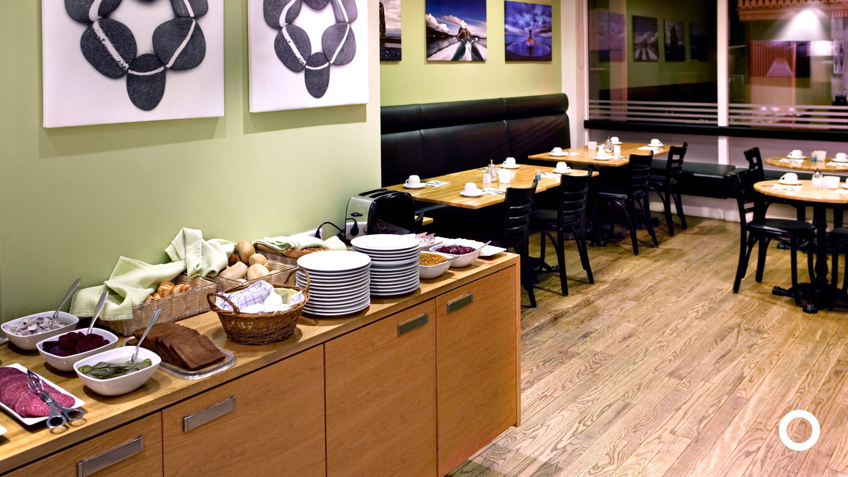 daily buffet breakfast (eur 25 per person)