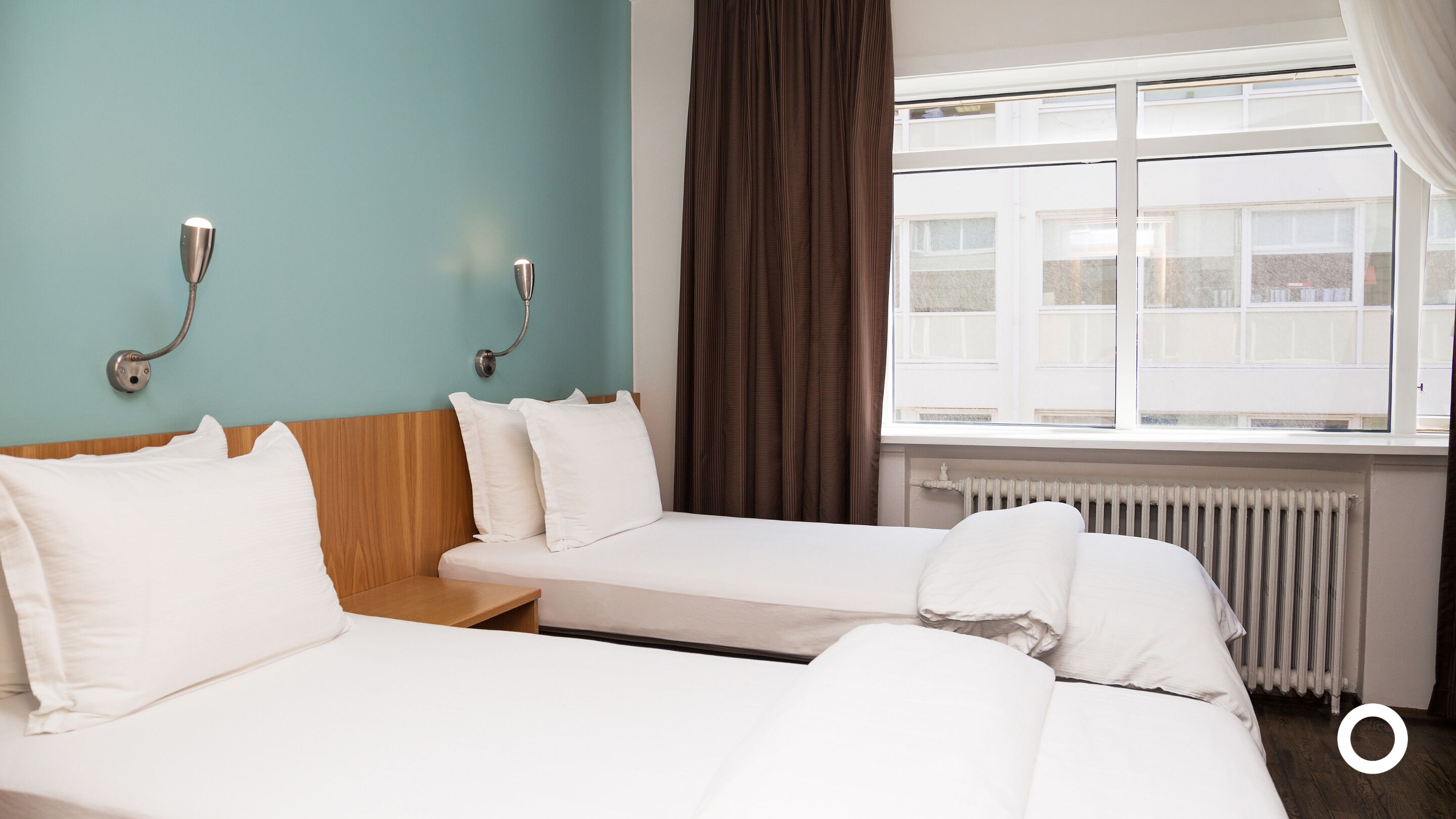 standard double or twin room | minibar, desk, laptop workspace, blackout curtains