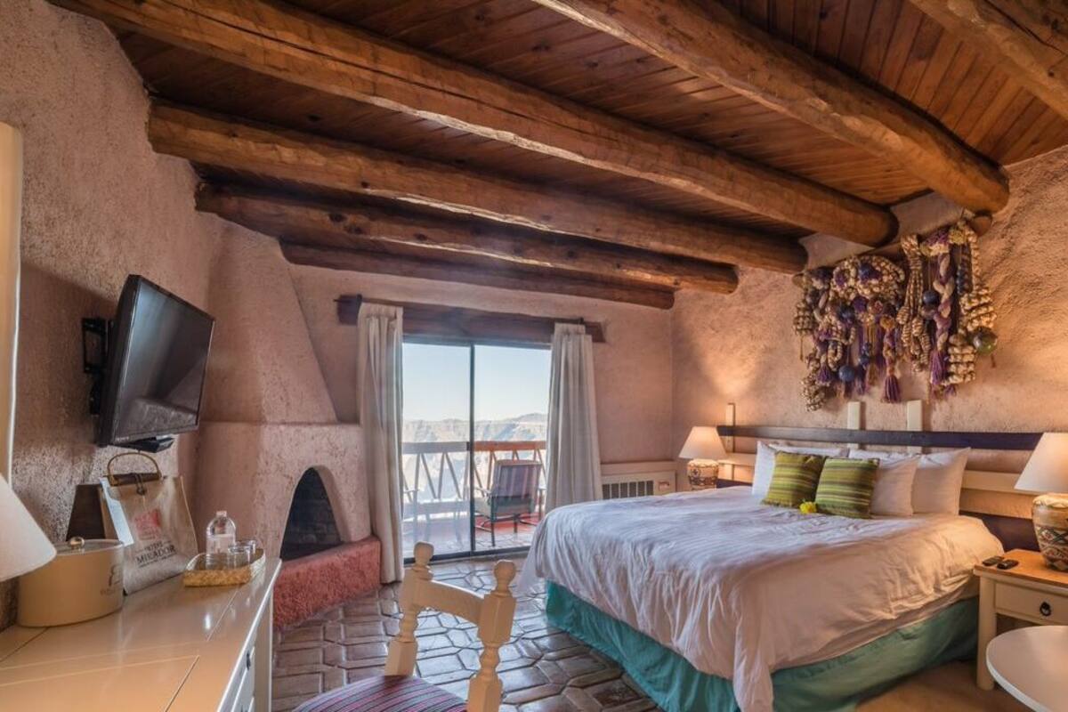 superior room | individually decorated, individually furnished, bed sheets