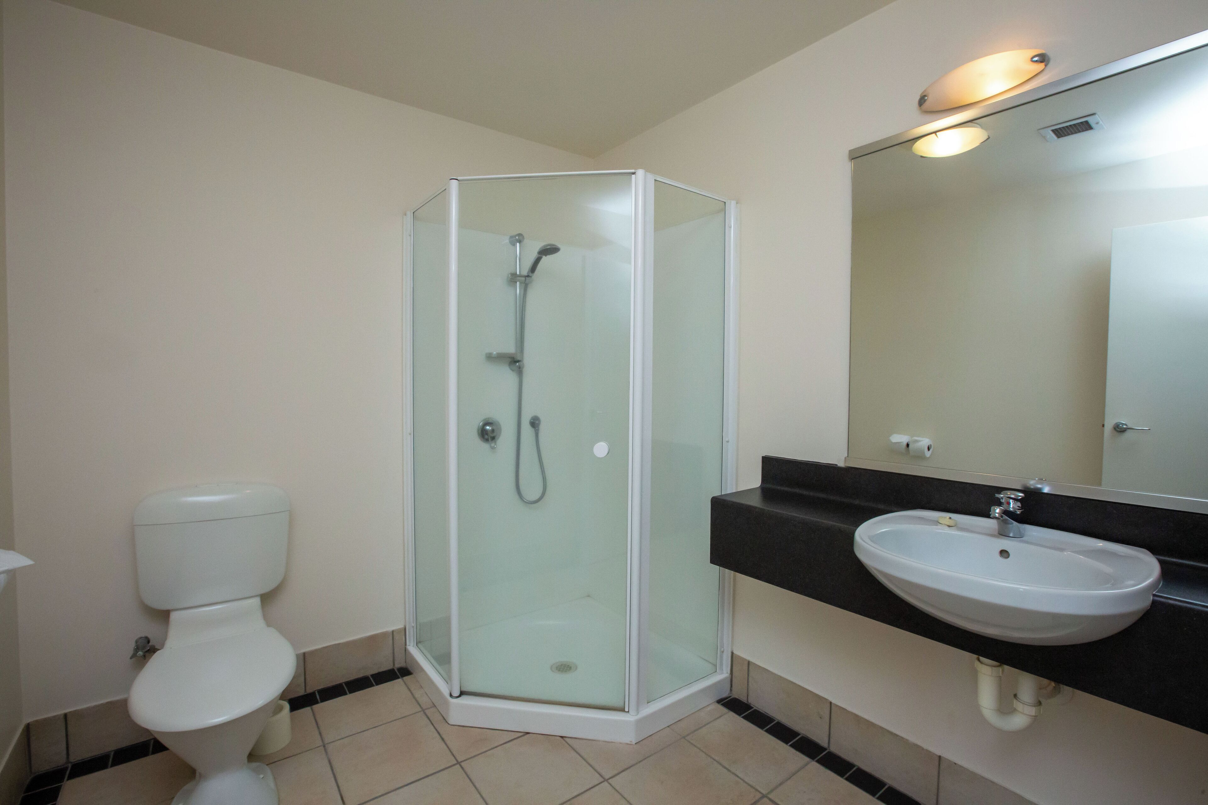 shower, free toiletries, towels