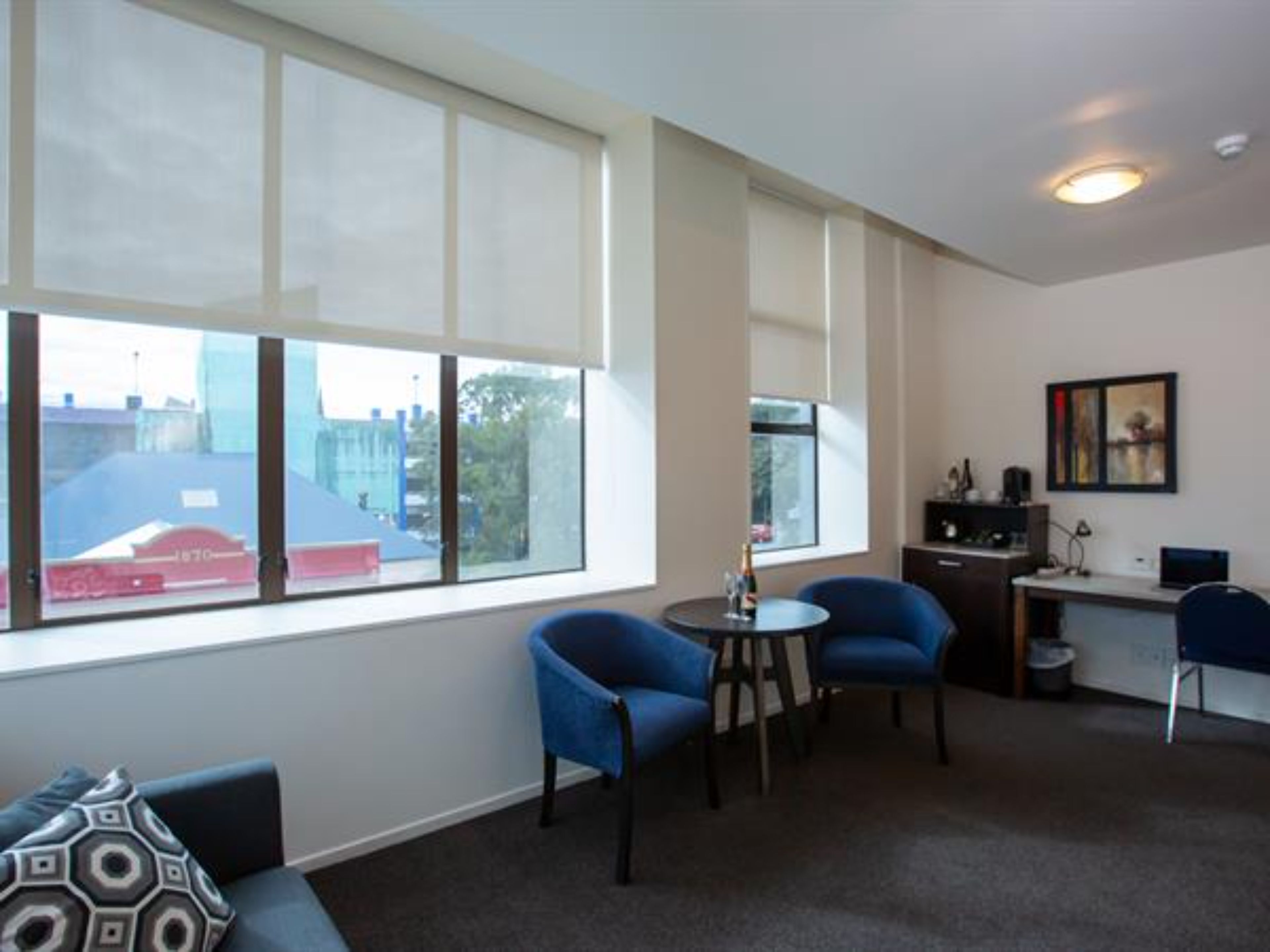 one bedroom apartment | desk, iron/ironing board, free wifi, bed sheets