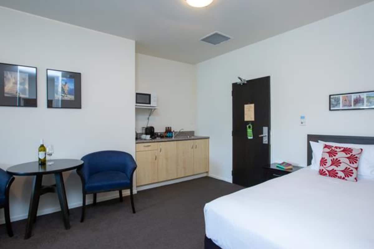 Large Two Bedroom Studio | 1 bedroom, desk, iron/ironing board, free WiFi