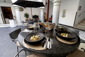 Breakfast, lunch, dinner served; Mexican cuisine