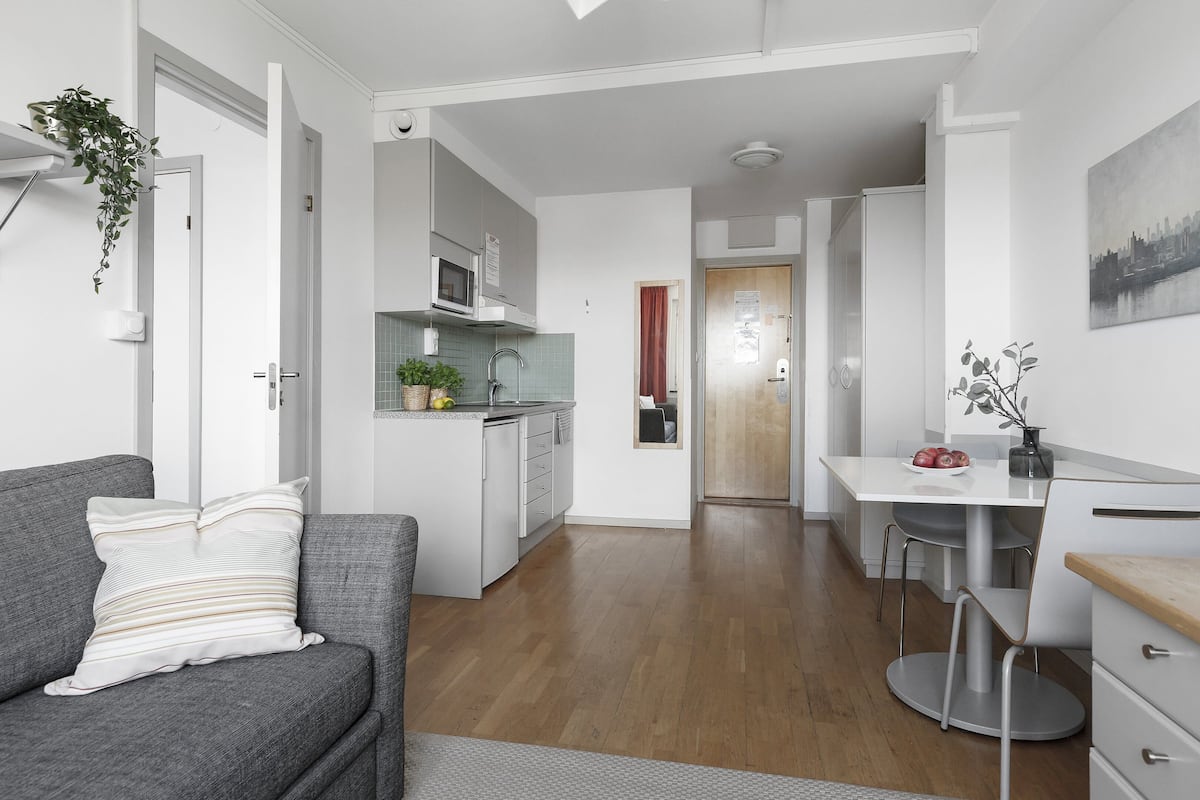 1 bedroom, desk, laptop workspace, blackout curtains