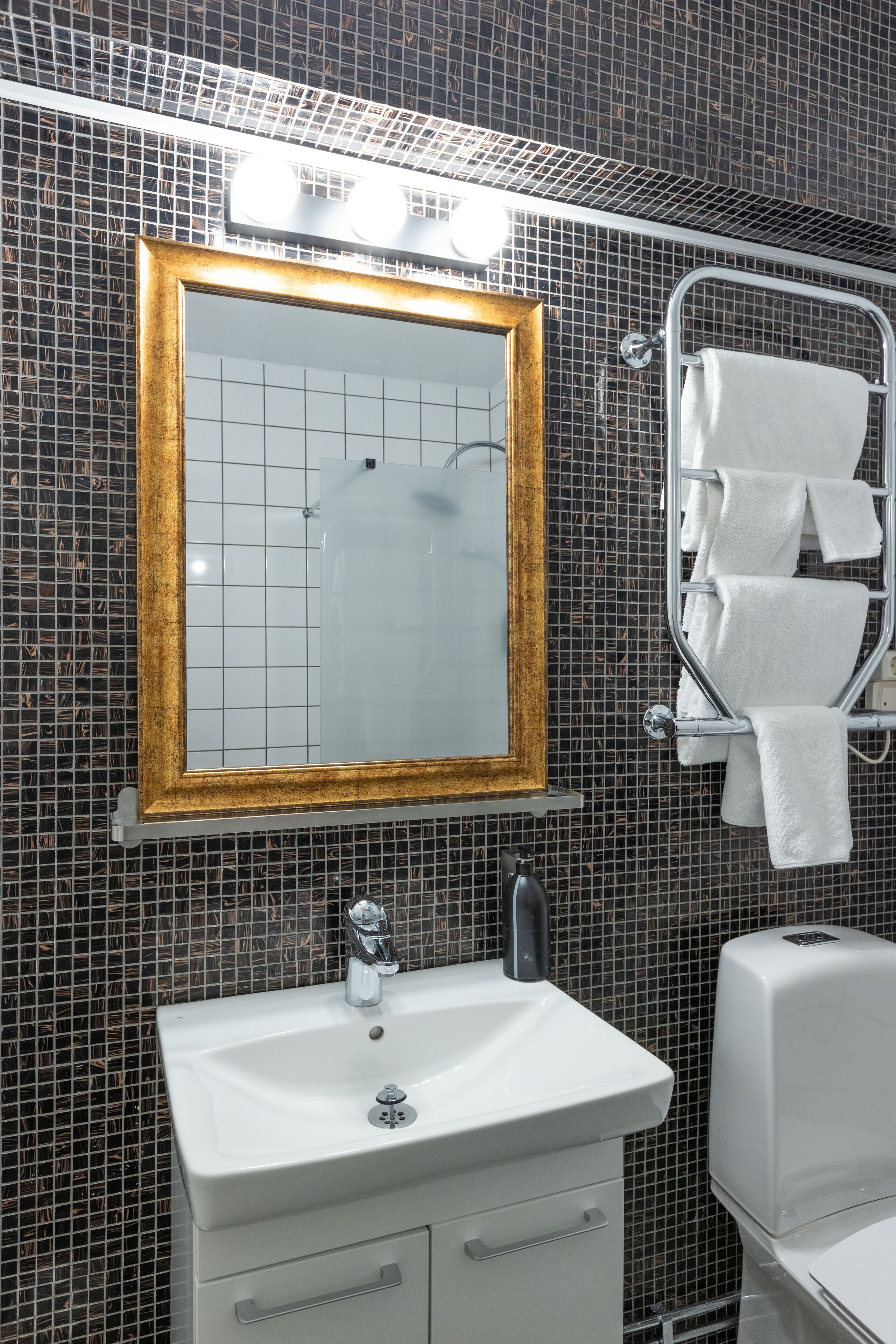 superior double room | bathroom | hair dryer, towels