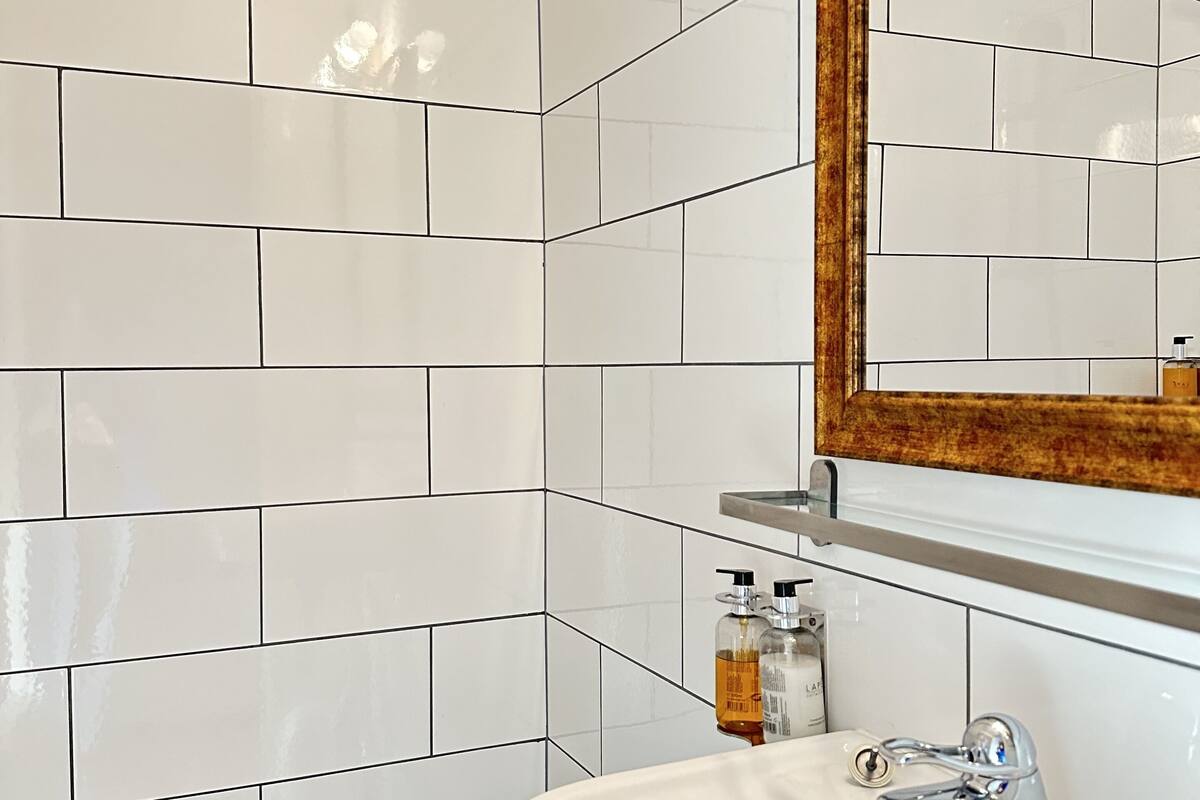 double room, 2 single beds | bathroom | hair dryer, towels