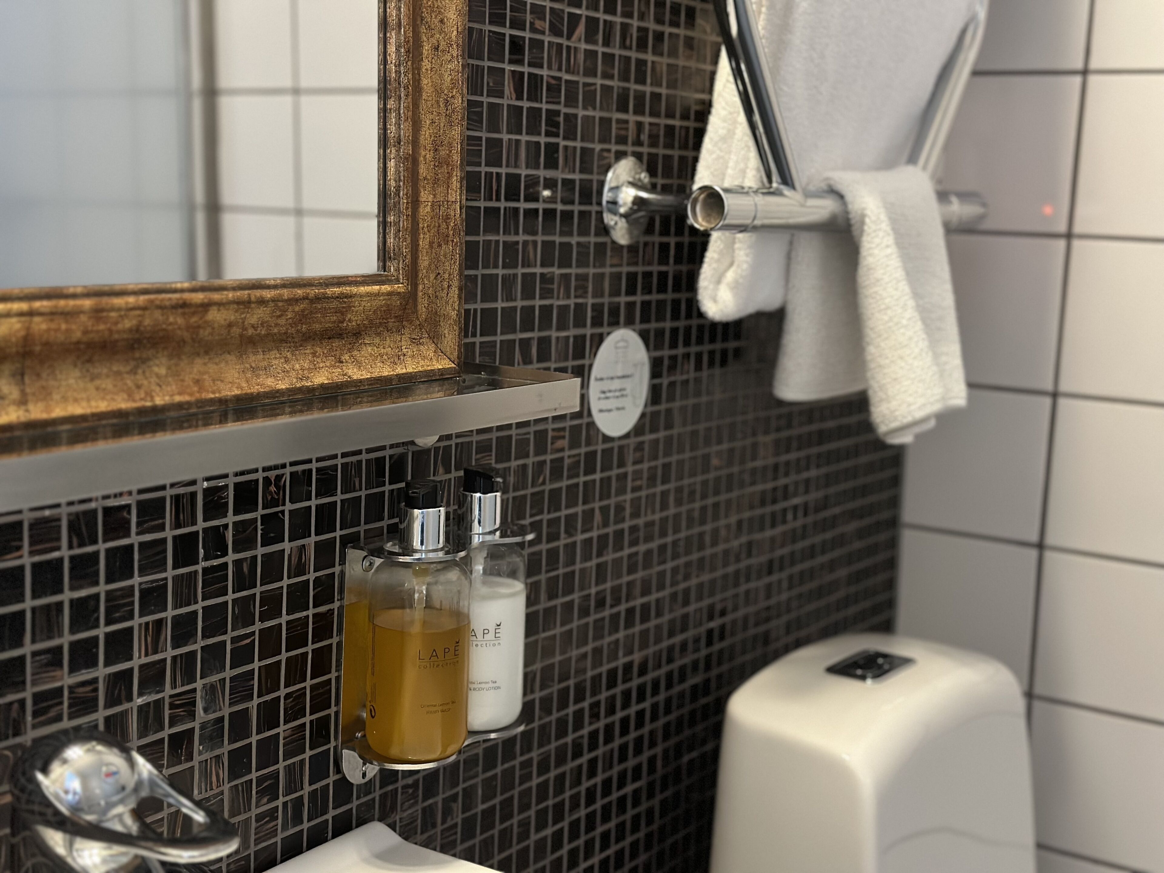 superior double room | bathroom | hair dryer, towels