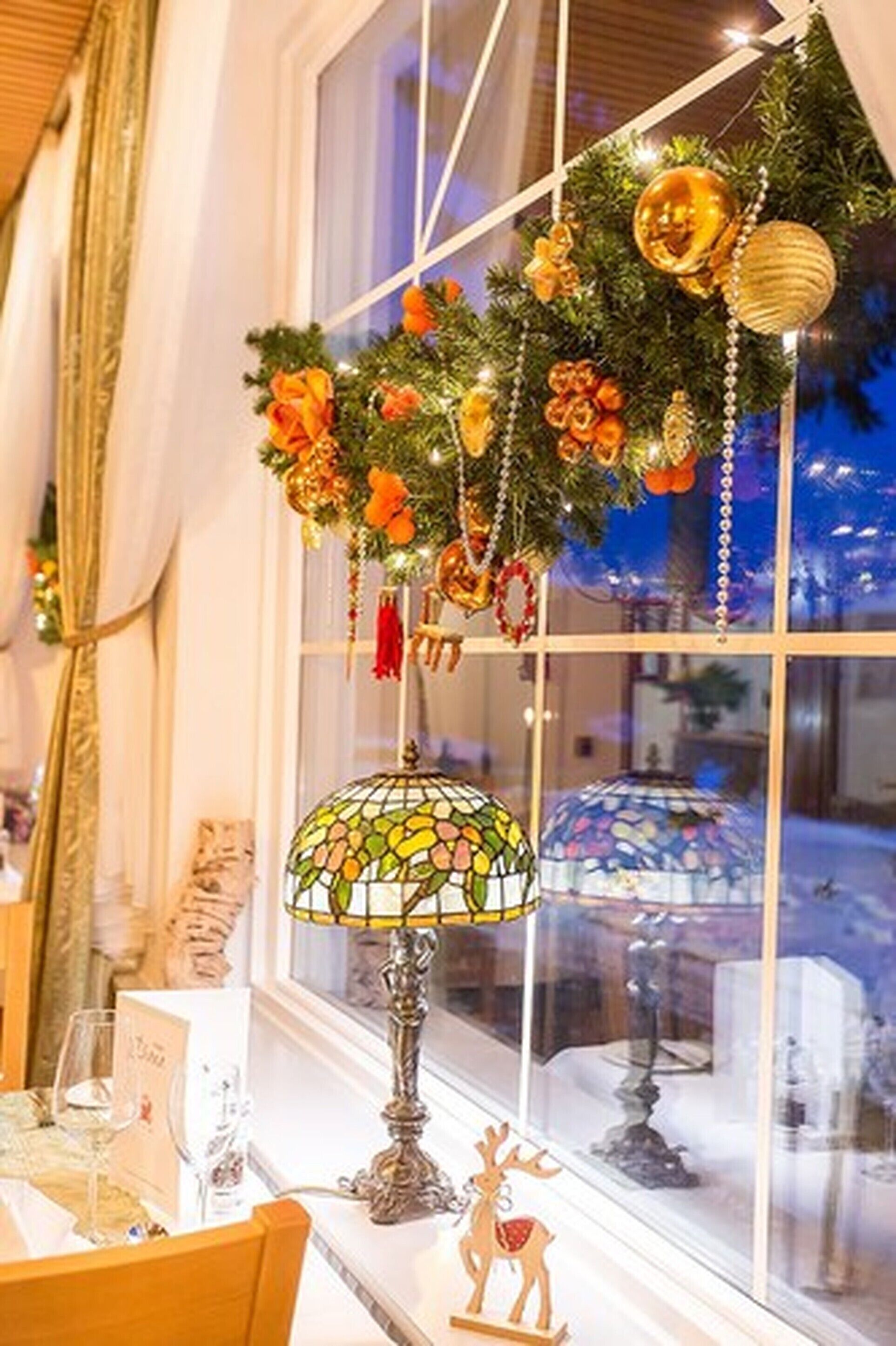 breakfast and dinner served, garden views