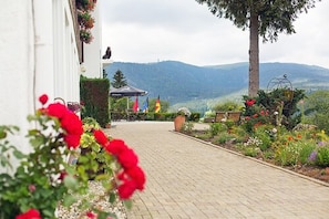 Front of property - Hotel Diana Feldberg (Feldberg)