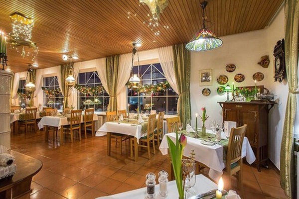 Frühstück und Abendessen
