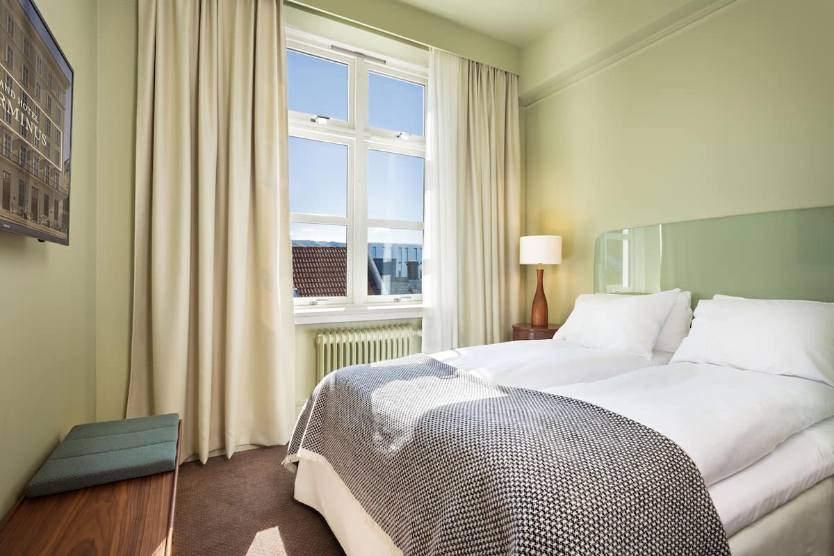 1 Schlafzimmer, Minibar, Zimmersafe, Schreibtisch
