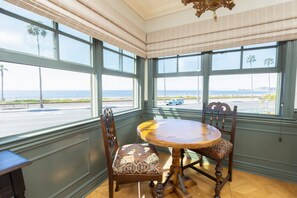 Presidential Suite | Premium bedding, pillow-top beds, iron/ironing board, free WiFi