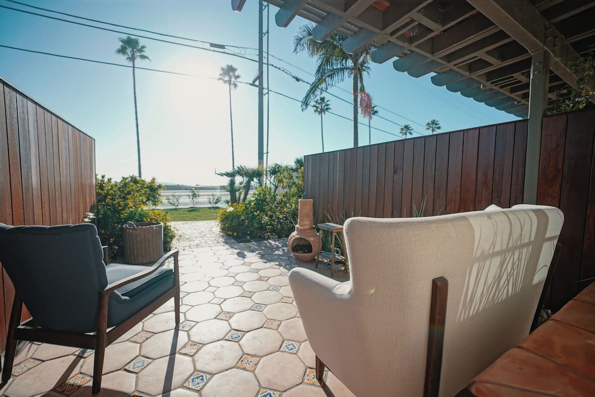 Room, 1 King Bed, Patio