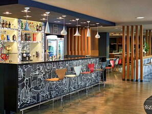 Bar (in der Unterkunft)