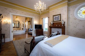 Honeymoon Suite (Caracalla) | Premium bedding, pillowtop beds, in-room safe, individually decorated