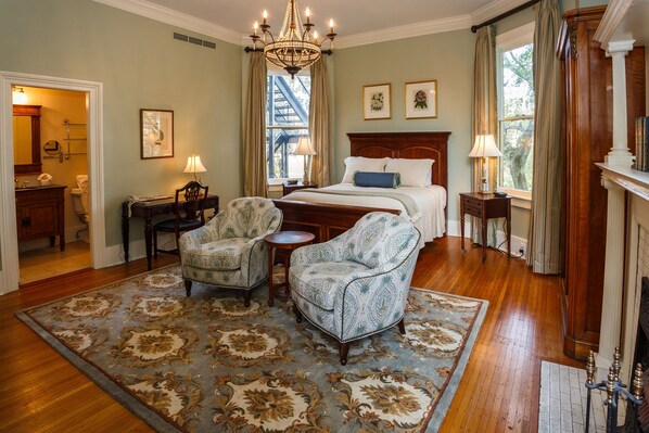 Room, 1 King Bed | Premium bedding, pillowtop beds, in-room safe, individually decorated