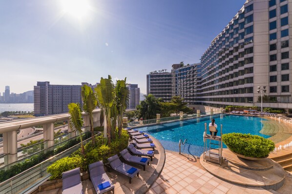 Outdoor pool - Harbour Plaza Metropolis (Kowloon)