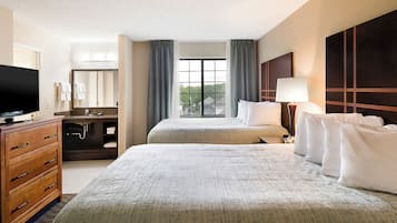 Premium bedding, in-room safe, desk, laptop workspace