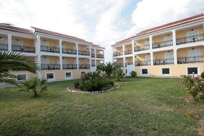 Garden - Village Inn Studios & Family Apartments (Zakynthos)
