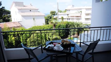 Habitación Confort, balcón | Vista del balcón