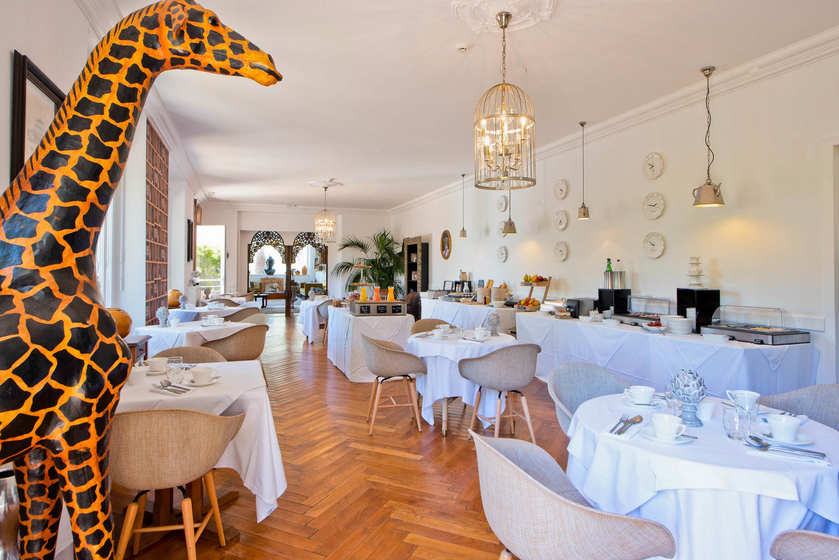 daily full breakfast (eur 22 per person)