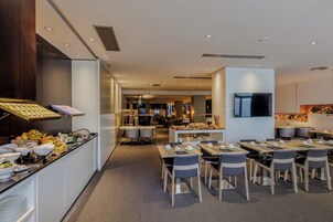 Spécialités Cuisine méditerranéenne, restauration en plein air 