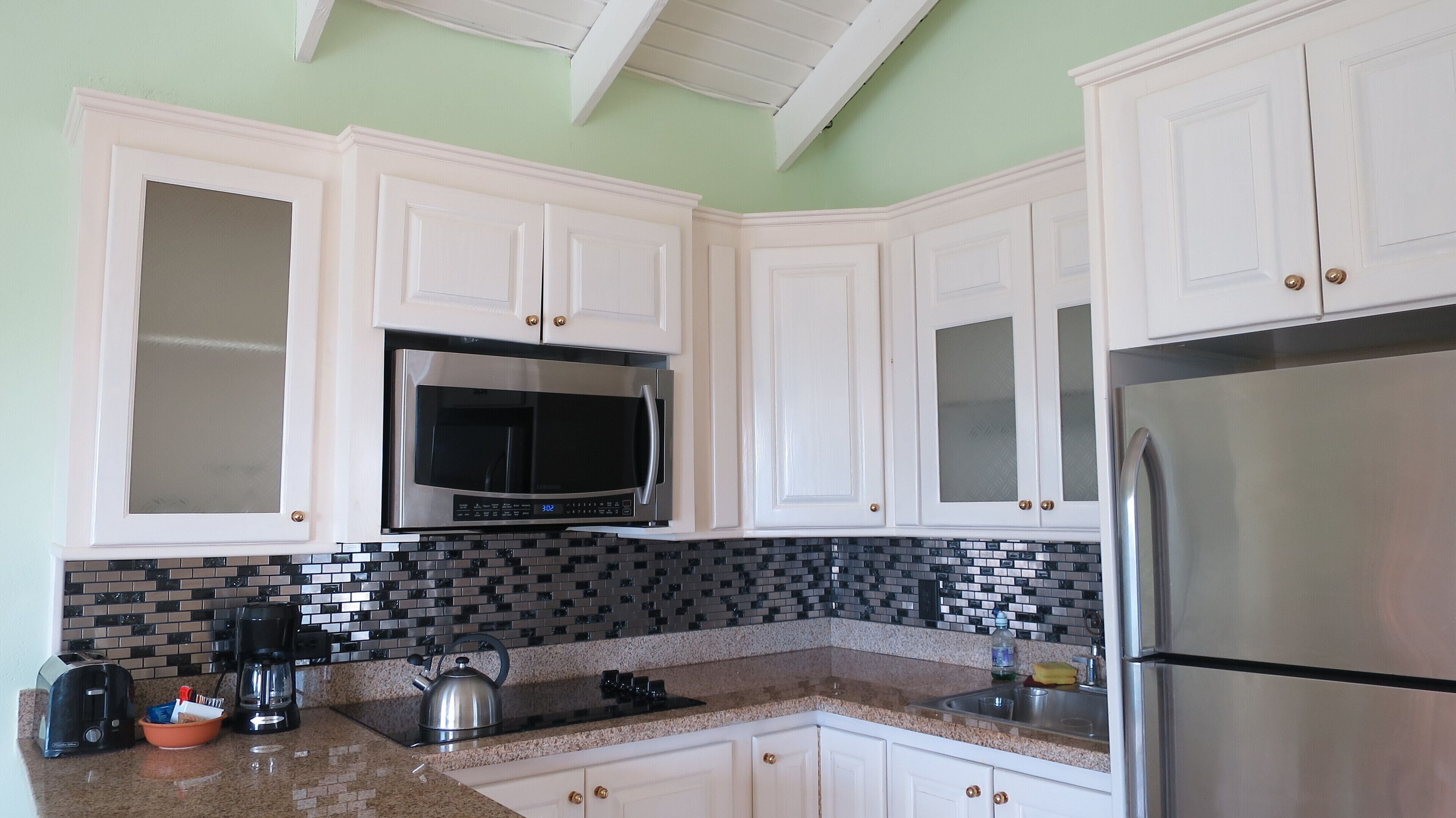 suite, 1 bedroom - non-smoking | private kitchen | coffee/tea maker