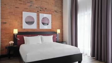 Penthouse | Hochwertige Bettwaren, Minibar, Schreibtisch, Verdunkelungsvorhänge