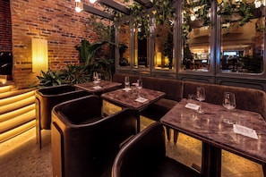 Cocktail bar - Hotel Nelligan (Montreal)