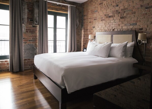 Premium bedding, down duvets, minibar, in-room safe