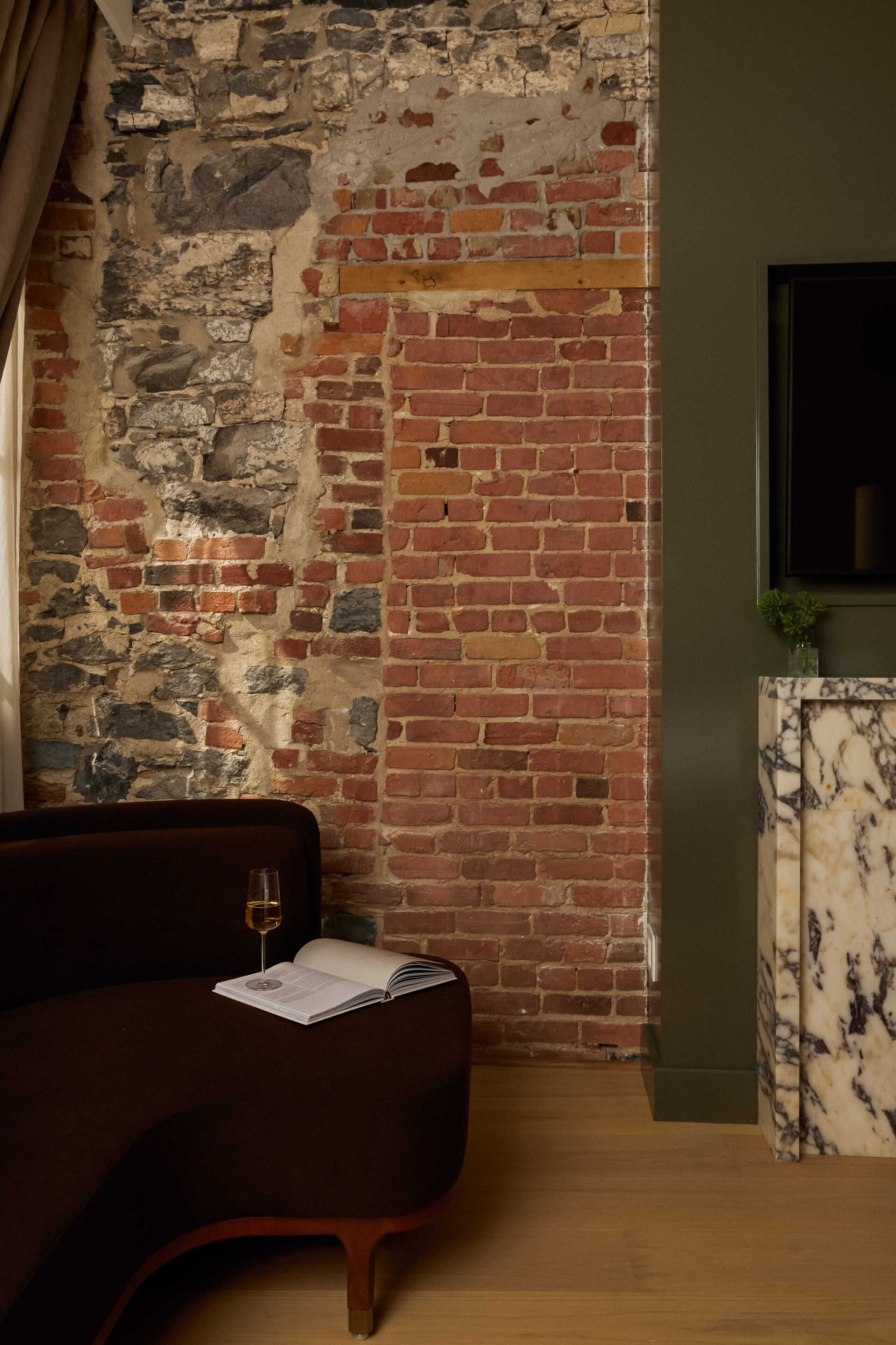 Photo - Hotel Nelligan