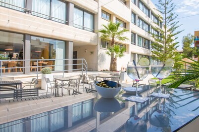 Atenea Park - Suites Apartments