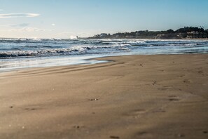 Beach nearby - Atenea Park - Suites Apartments (Vilanova I la Geltru)