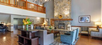 Best Western Plus Edmonds Harbor Inn