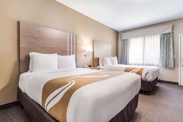 Chambre Standard, 2 grands lits, non-fumeurs (Pet Friendly) | Literie de qualité supérieure, coffres-forts dans les chambres